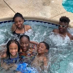 Meet your Posher, Stan